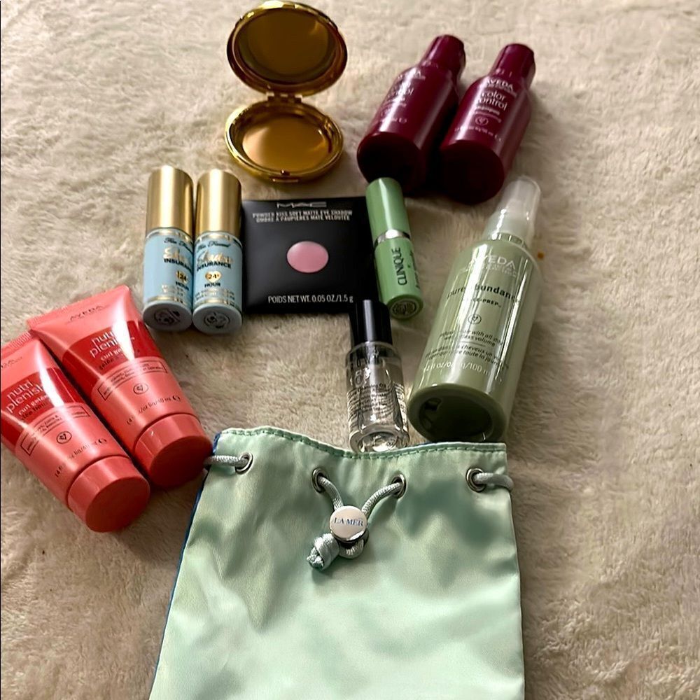 Skincare, Makeup and Haircare Set